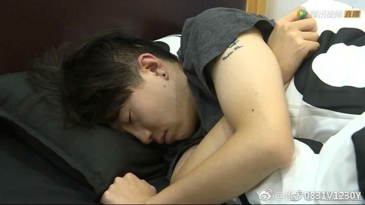 毛不易2clan什么意思?毛不易纹身cl 毛不易2clan什么意思?毛不易纹身cl