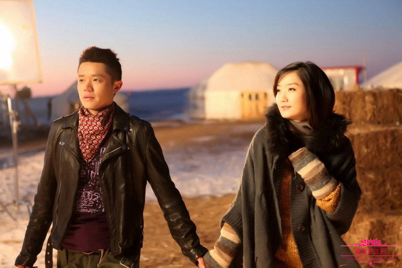 凤凰传奇曾毅和杨魏玲花在一起过吗？曾毅的(凤凰传奇魏玲花丈夫)