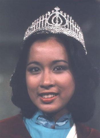 朱玲玲为什么和霍震霆离婚?两人离婚后霍震