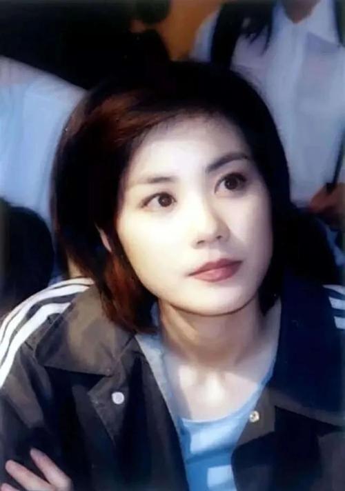 王菲几岁,王菲多少岁(王菲多少岁了)