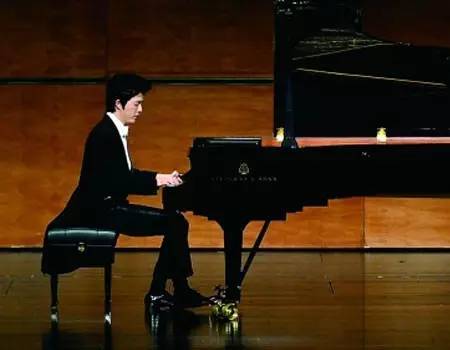 李云迪和朗朗谁的成就更高,专业人(李云迪和朗朗谁更有名气) 李云迪和朗朗谁的成就更高,专业人(李云迪和朗朗谁更有名气)