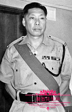 曾志伟父亲曾启荣是吕乐的原型吗？香港四大(曾志伟和tvb的关系)