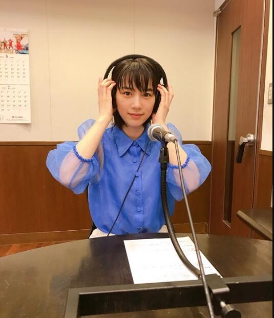 能年玲奈眼睛为什么那么亮是戴美瞳了吗