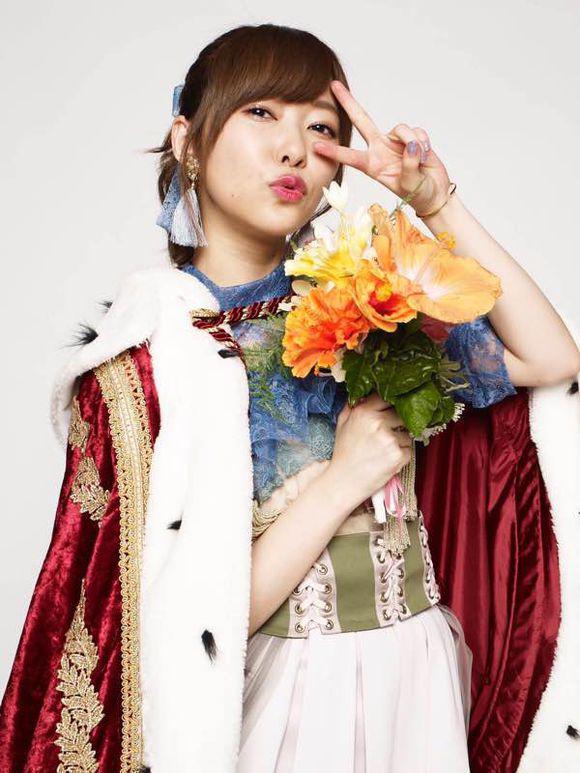 指原莉乃为什么叫指皇？指原莉乃整容前后对