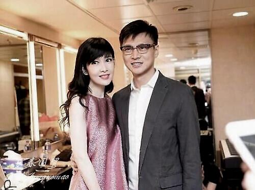 周慧敏老公，刘青云和周慧敏演的电(刘青云周慧敏)