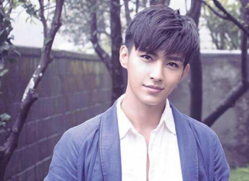 炎亚纶的资料,炎亚纶作品(炎亚纶个人简介资料) 炎亚纶的资料,炎亚纶作品(炎亚纶个人简介资料)