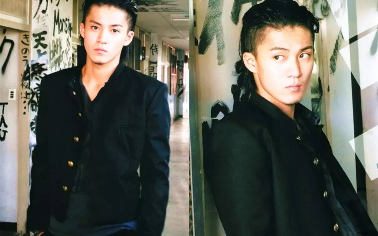 小栗旬为什么叫虾饺?小栗旬走路特别叼的动 小栗旬为什么叫虾饺?小栗旬走路特别叼的动