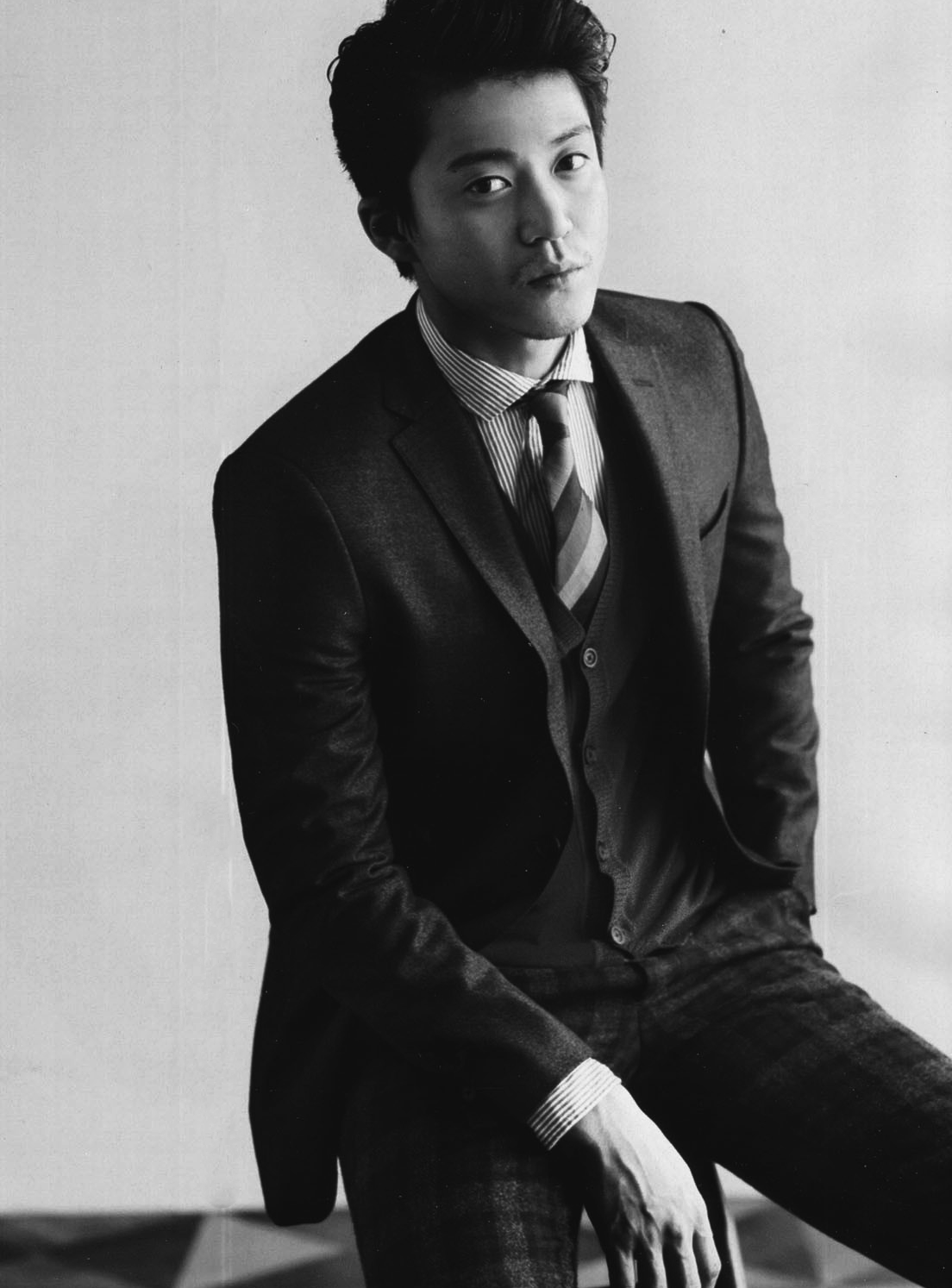 小栗旬为什么叫虾饺?小栗旬走路特别叼的动 小栗旬为什么叫虾饺?小栗旬走路特别叼的动