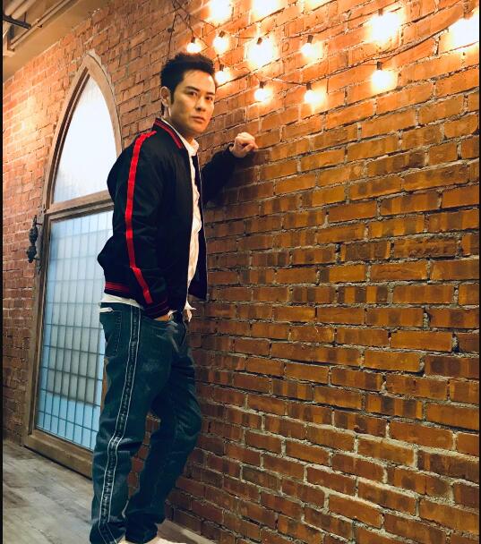 郑嘉颖为什么叫KC、八爷