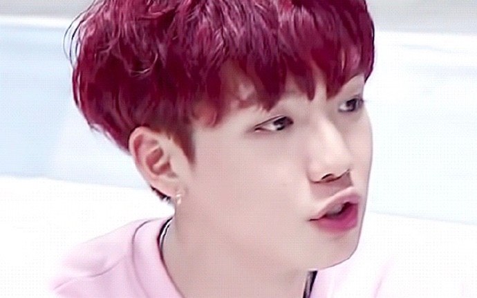 姜丹尼尔抽烟事件怎么回事?姜丹尼尔家里很 姜丹尼尔抽烟事件怎么回事?姜丹尼尔家里很