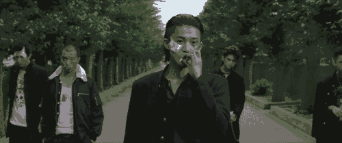 小栗旬为什么叫虾饺?小栗旬走路特别叼的动 小栗旬为什么叫虾饺?小栗旬走路特别叼的动