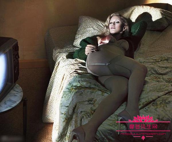 麦当娜大方公开自己私密照