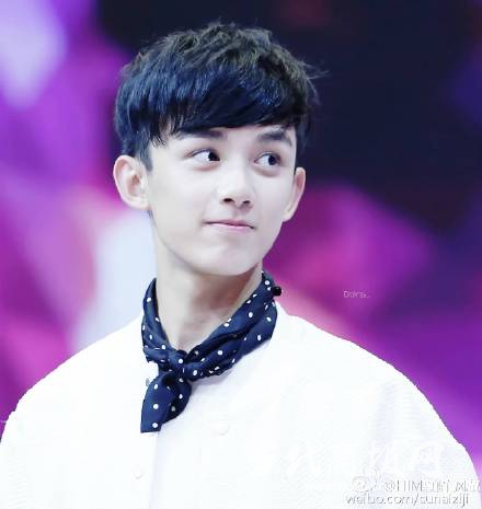 吴磊张子枫吻戏恋情甜炸荧屏(黄磊张子枫吻戏)