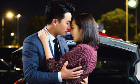 黄轩杨幂私下有点儿污咋回事?为什么很多人 黄轩杨幂私下有点儿污咋回事?为什么很多人