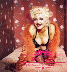 麦当娜大方公开自己私密照