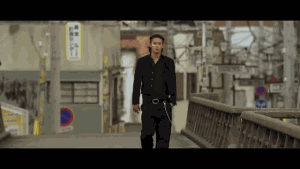 小栗旬为什么叫虾饺?小栗旬走路特别叼的动 小栗旬为什么叫虾饺?小栗旬走路特别叼的动