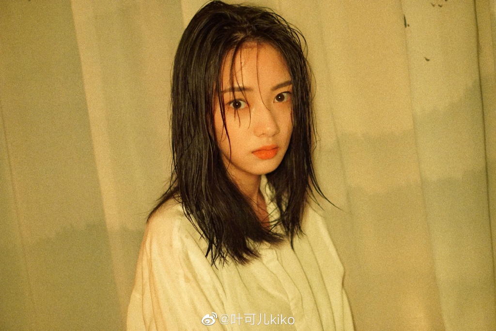 吴亦凡的新女友是叶可儿？吴亦凡做出回应！(吴亦凡现女友是谁)