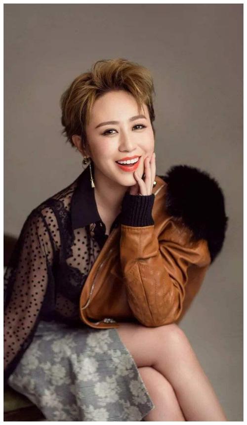 小品演员马丽，中国女小品演员名单(小品演员马莉)