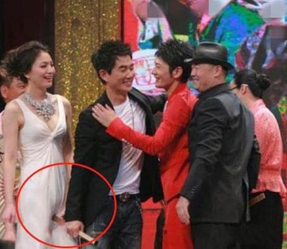 明星出丑的尴尬瞬间,女明星变丑(女明星 丑) 明星出丑的尴尬瞬间,女明星变丑(女明星 丑)