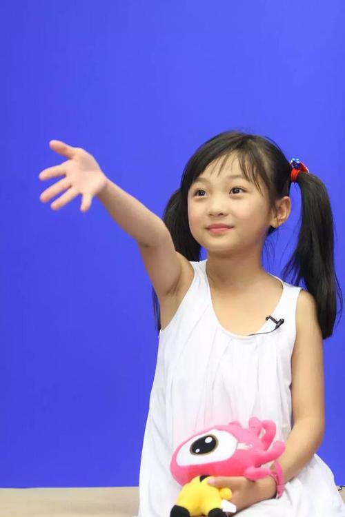 林妙可图片，蒋依依为什么不火(林妙可不红)