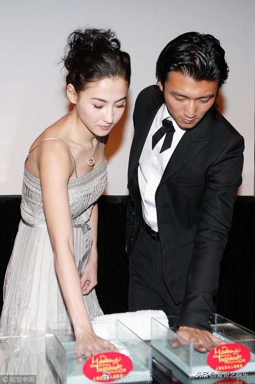 张柏芝和谢霆锋近况，王菲谢霆锋张(深扒谢霆锋张柏芝王菲)