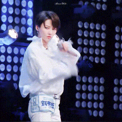 刘雨昕为什么叫刘总、刘翠花、人间扳手 刘雨昕为什么叫刘总、刘翠花、人间扳手