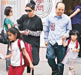 沈嘉伟破产了吗?沈嘉伟邱淑贞当年结婚照曝(邱淑贞为什么会嫁给沈嘉伟) 沈嘉伟破产了吗?沈嘉伟邱淑贞当年结婚照曝(邱淑贞为什么会嫁给沈嘉伟)