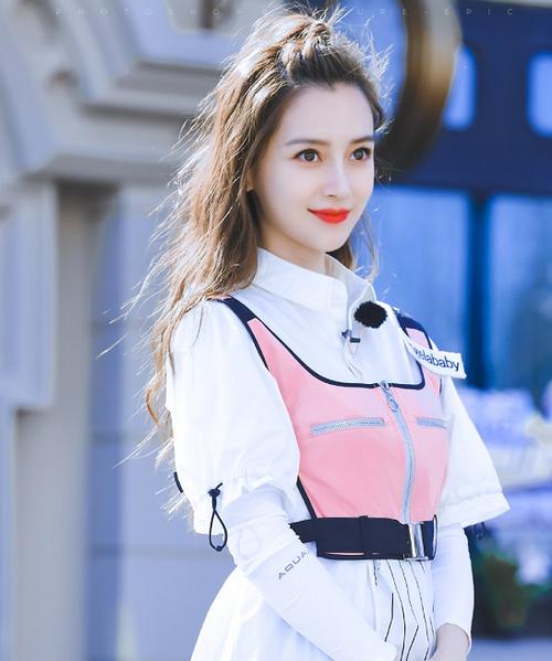 于正被女演员嘲笑,于正最近捧的女(于正说的女演员) 于正被女演员嘲笑,于正最近捧的女(于正说的女演员)