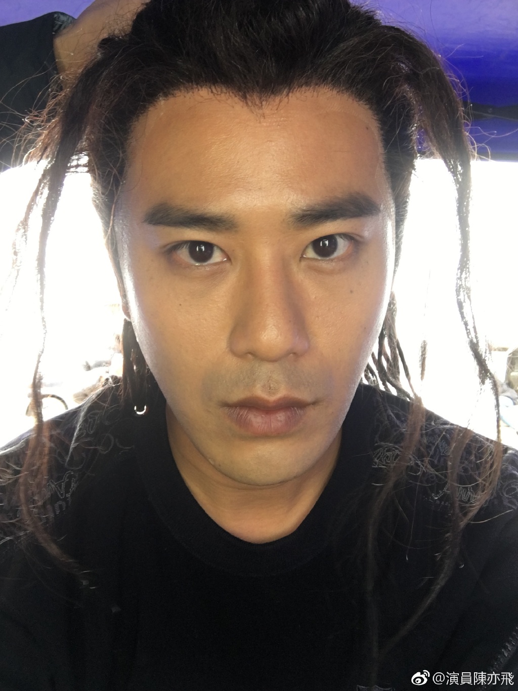 陈宇凡为什么改名陈亦飞(陈凡是什么人)