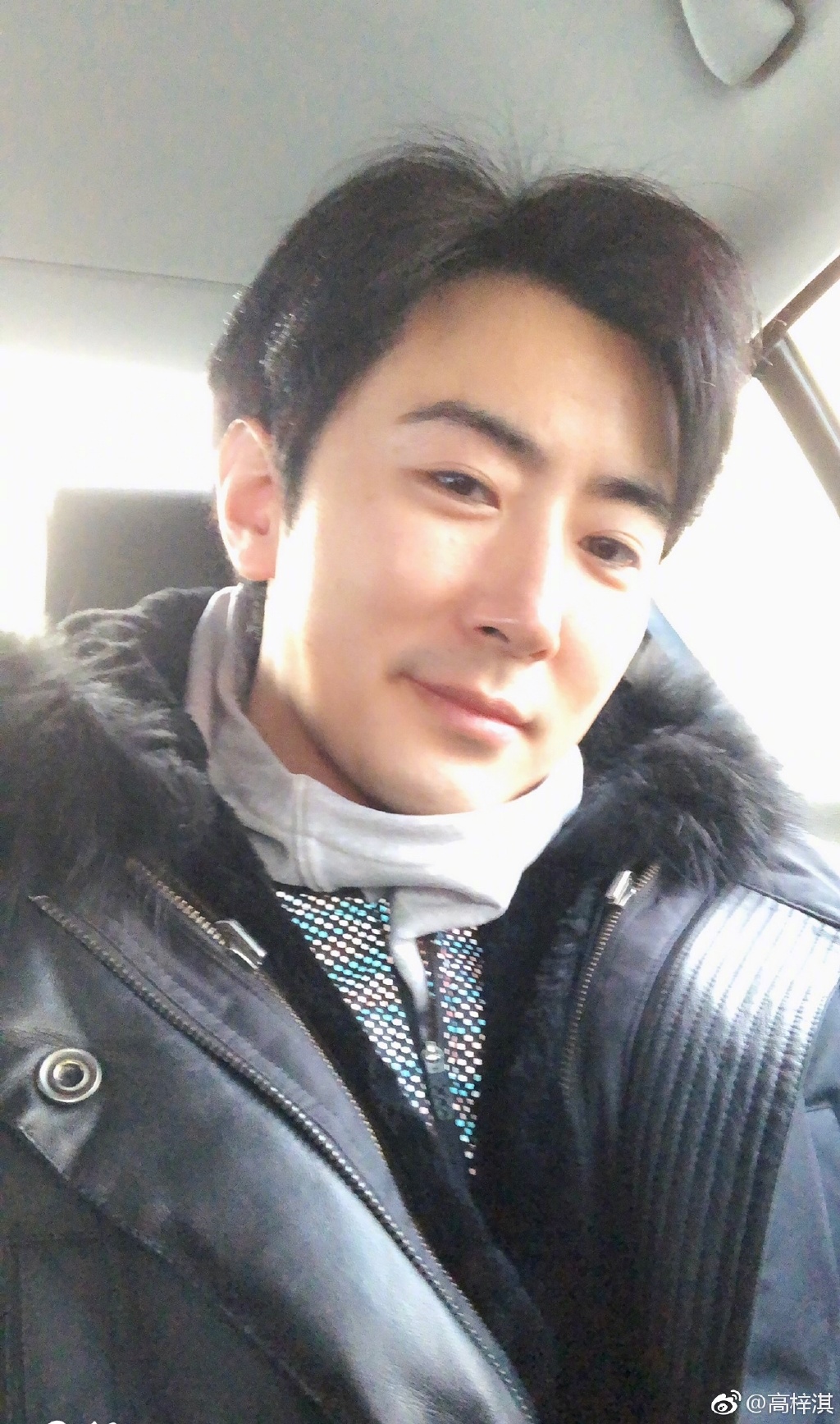 高梓淇是富二代吗他靠什么收入生活