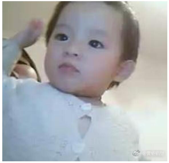 黄杨钿甜小时候的照片组图(黄杨钿甜近照)