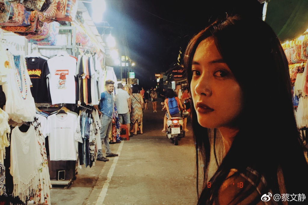 蔡文静双眼皮是割的吗(蔡文静眼睛是不是做了) 蔡文静双眼皮是割的吗(蔡文静眼睛是不是做了)