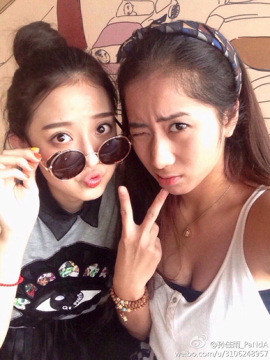 孙佳雨刘昊然在一起了？孙佳雨在余罪里露内