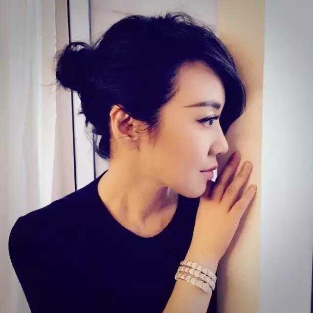 邹元清是闫妮亲生的吗?邹元清的父亲叫什么 邹元清是闫妮亲生的吗?邹元清的父亲叫什么