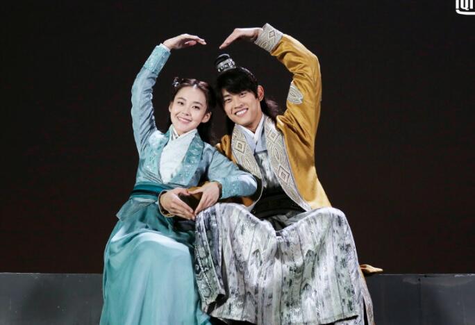 王天辰和魏大勋、郑恺对比照(王天辰魏大勋像不像)