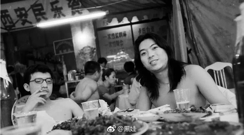 高晓松的脸是生病导致的吗?高晓松的母亲和 高晓松的脸是生病导致的吗?高晓松的母亲和