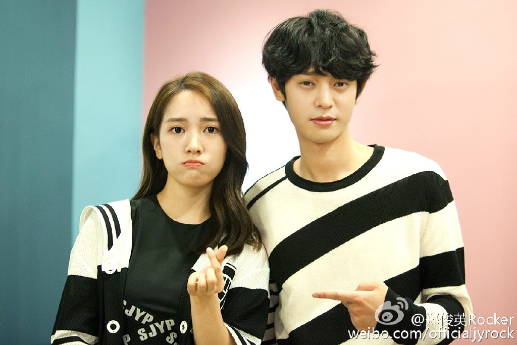 郑俊英为什么叫抽抽、卡萨布兰卡