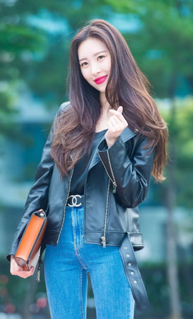 李宣美出道前后变化图(李宣美个人资料简介) 李宣美出道前后变化图(李宣美个人资料简介)