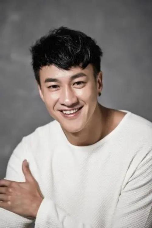 何润东的身高,何润东身高真实身高(演员何润东身高多少) 何润东的身高,何润东身高真实身高(演员何润东身高多少)