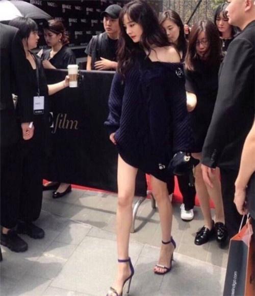 杨幂身高，杨幂的身高体重(杨幂的个人资料身高体重)