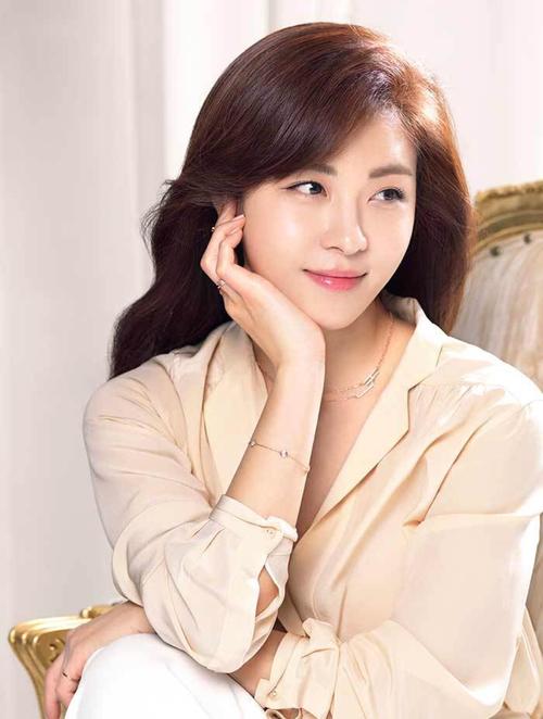 河智苑资料,河智苑在韩国地位(河智苑在韩国红吗) 河智苑资料,河智苑在韩国地位(河智苑在韩国红吗)