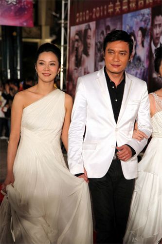 罗嘉良怎么看上苏岩(罗嘉良老婆苏岩家境)