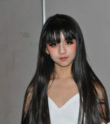 小彩旗和杨丽萍为什么闹翻了？小彩旗哪里自