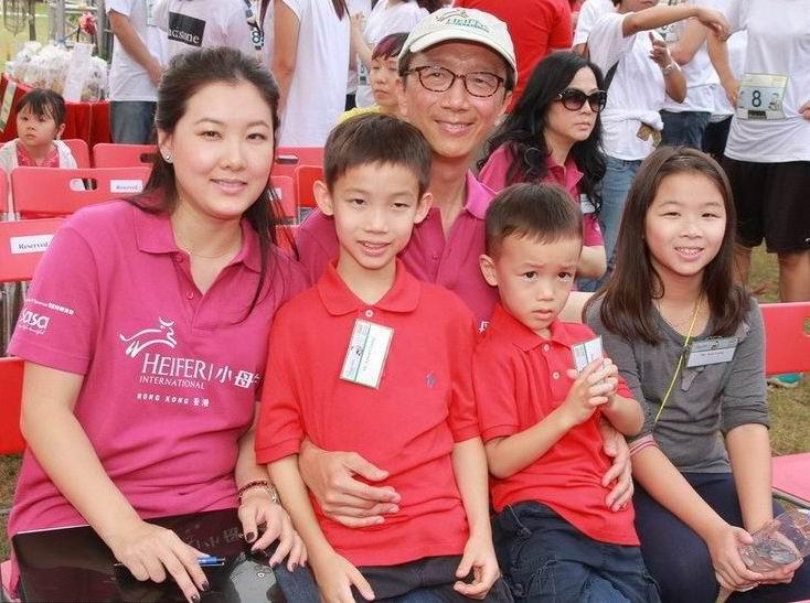 揭秘伏明霞为什么嫁给梁锦松(梁锦松喜欢伏明霞闺蜜) 揭秘伏明霞为什么嫁给梁锦松(梁锦松喜欢伏明霞闺蜜)