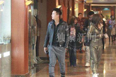 杜淳女友张嘉倪,杜淳即将结婚的女(张嘉倪什么时候和杜淳恋爱)