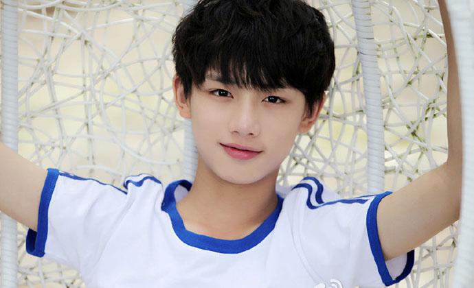 丁程鑫为什么小小年、层层?他的女朋友陆一 丁程鑫为什么小小年、层层?他的女朋友陆一