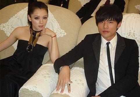 周杰伦绯闻,周杰伦和李玟什么关系(周杰伦承认恋情) 周杰伦绯闻,周杰伦和李玟什么关系(周杰伦承认恋情)