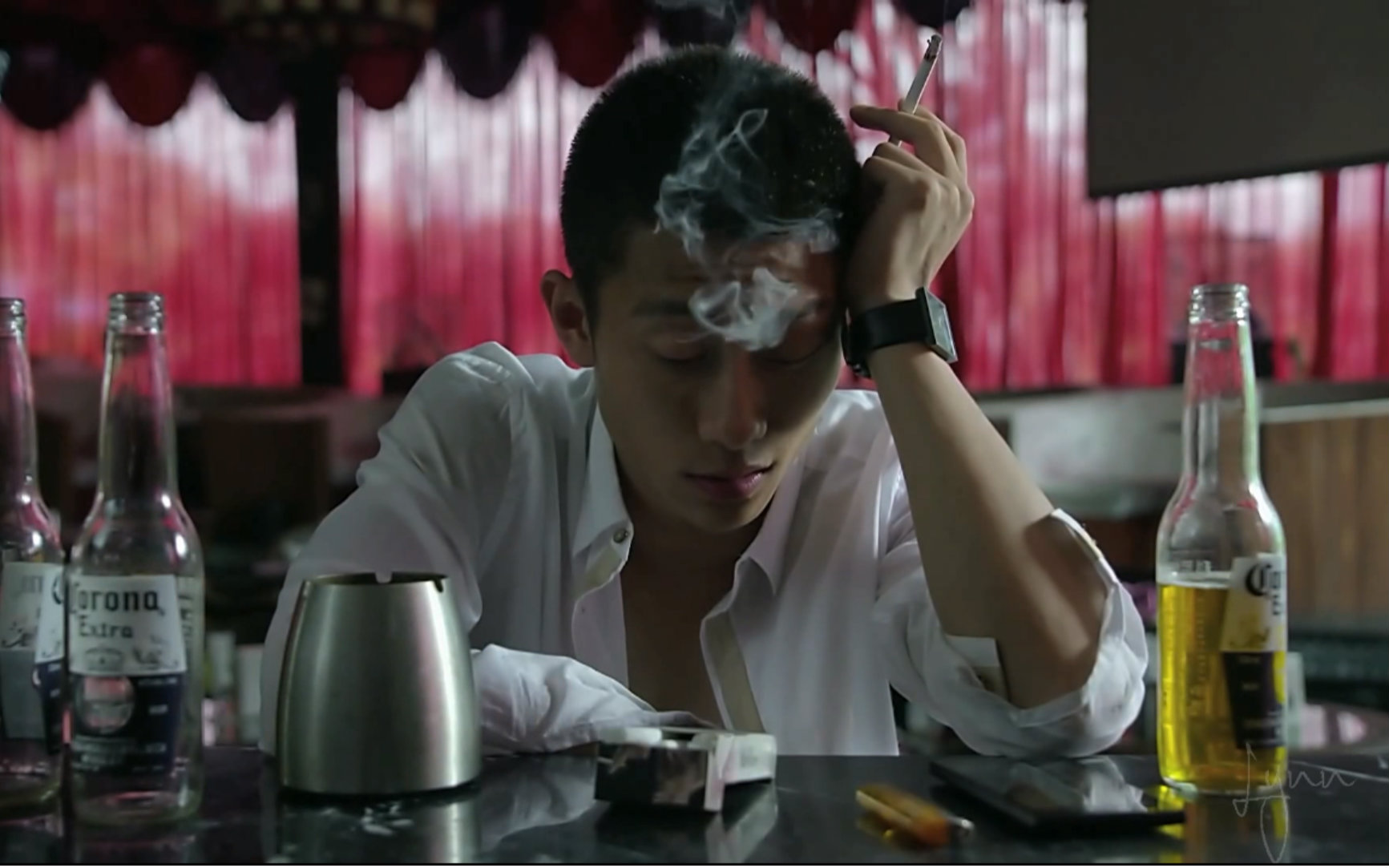 张一山是不是同性恋？张一山为什么不是当红(张一山对象是)