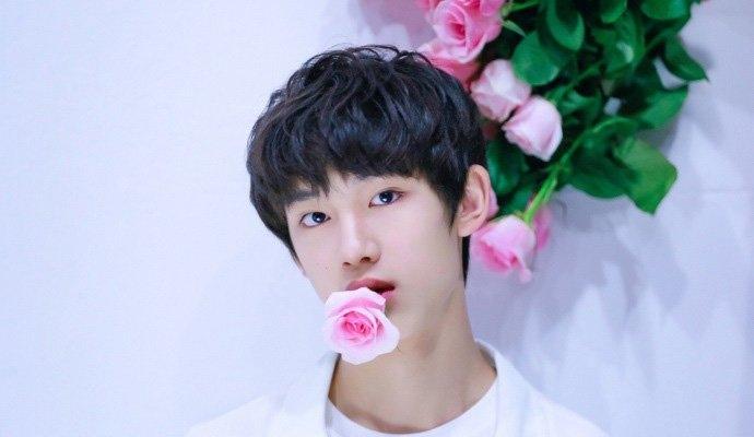 丁程鑫为什么小小年、层层?他的女朋友陆一 丁程鑫为什么小小年、层层?他的女朋友陆一