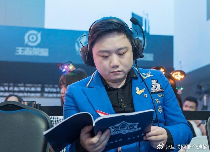 T将军衣服上的徽章有什么说法(部队衣领上徽章是什么) T将军衣服上的徽章有什么说法(部队衣领上徽章是什么)